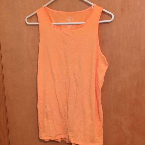 Women's Lightweight Tank - Picture 1 of 3